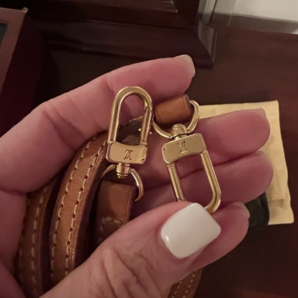 SOLD Authentic Louis Vuitton Pochette Accessoires - Picture 10 of 10